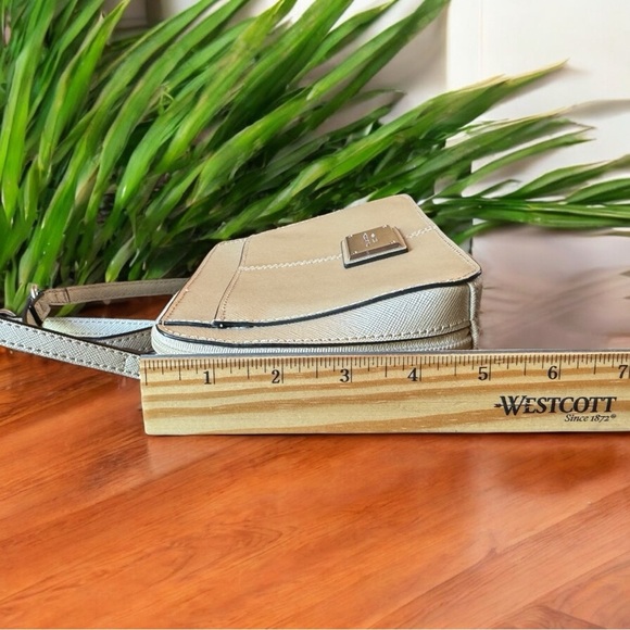 TIGNANELLO Bella RFID Saffiano Leather Crossbody / Belt Bag - Soft Gold - Picture 12 of 14